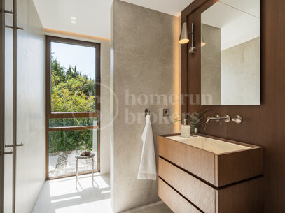 Villa Kumo – Lyxig designvilla i El Herrojo