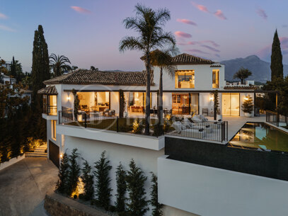 Villa Kumo – Lyxig designvilla i El Herrojo