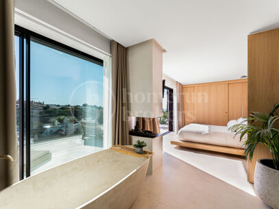 Villa View - Luxury renovated villa with sea views Nueva Andalucía