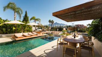 Villa View - Luxury renovated villa with sea views Nueva Andalucía