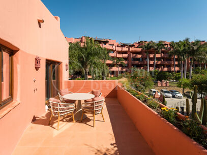 Penthouse Torre Bermeja - Luxury Beachfront Duplex