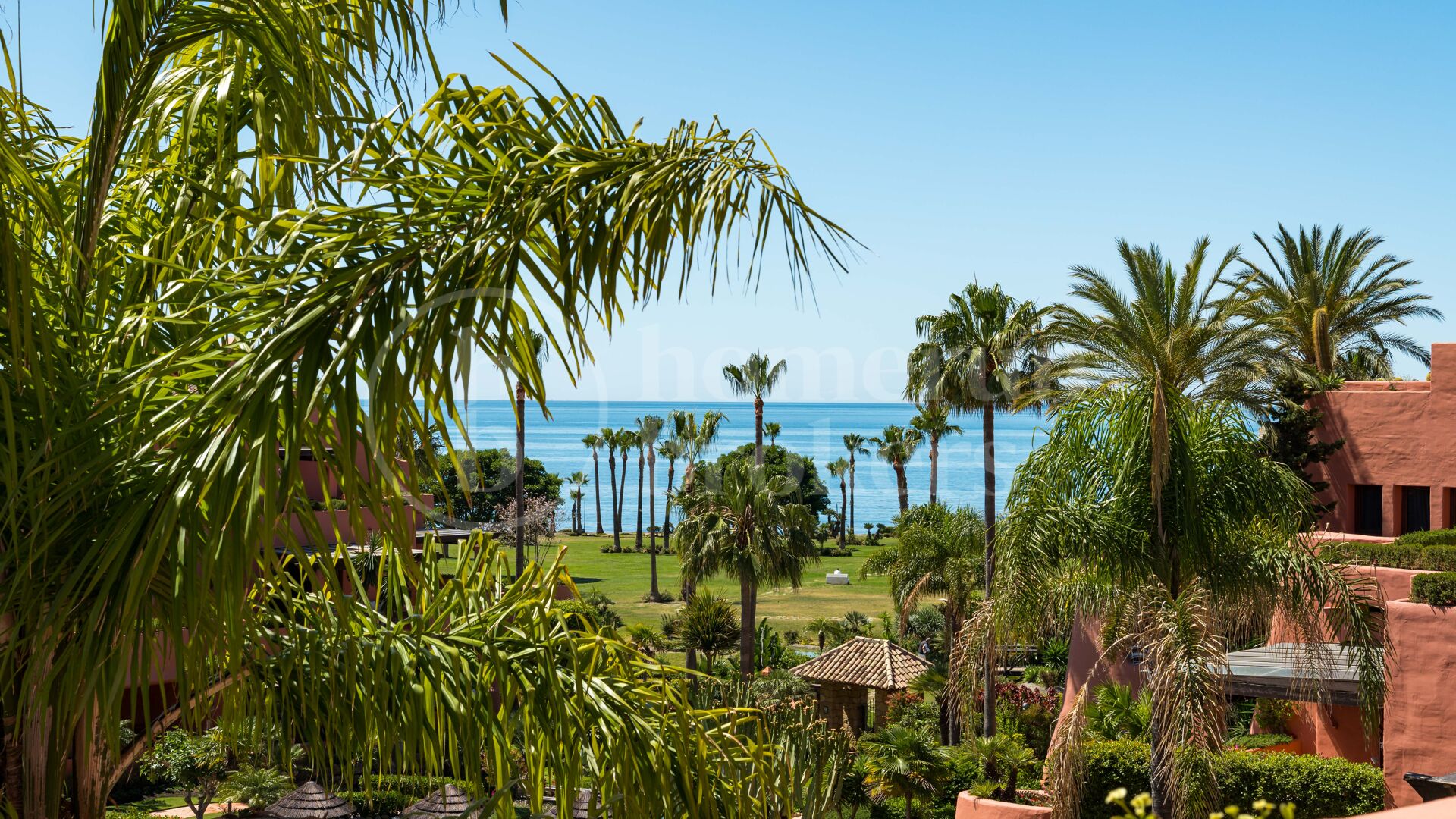 Penthouse Torre Bermeja - Luxury Beachfront Duplex