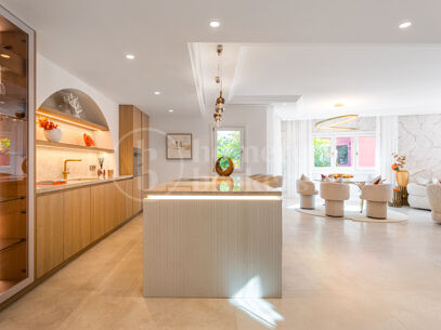 Penthouse Torre Bermeja - Luxury Beachfront Duplex