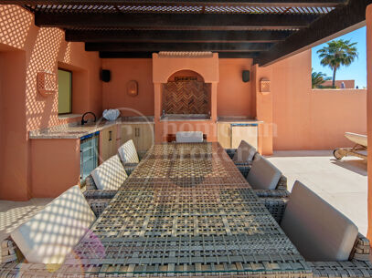 Duplex La Morera - Beachfront Duplex Penthouse with Sea Views in East Marbella