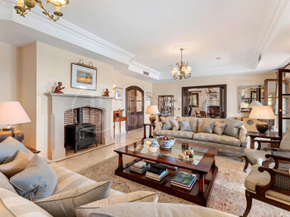 Villa Karolina - Elegant luxury Estate with sea views in Estepona
