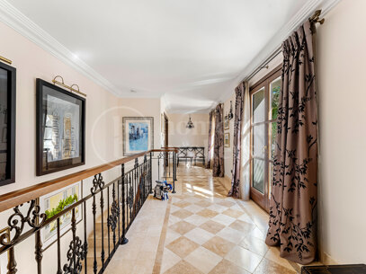 Villa Karolina - Elegant luxury Estate with sea views in Estepona