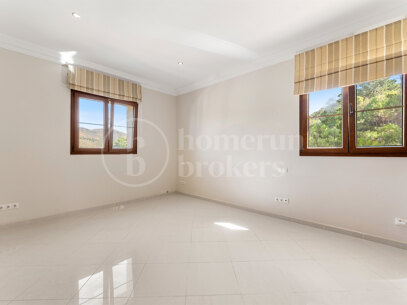 Villa Karolina - Elegant luxury Estate with sea views in Estepona