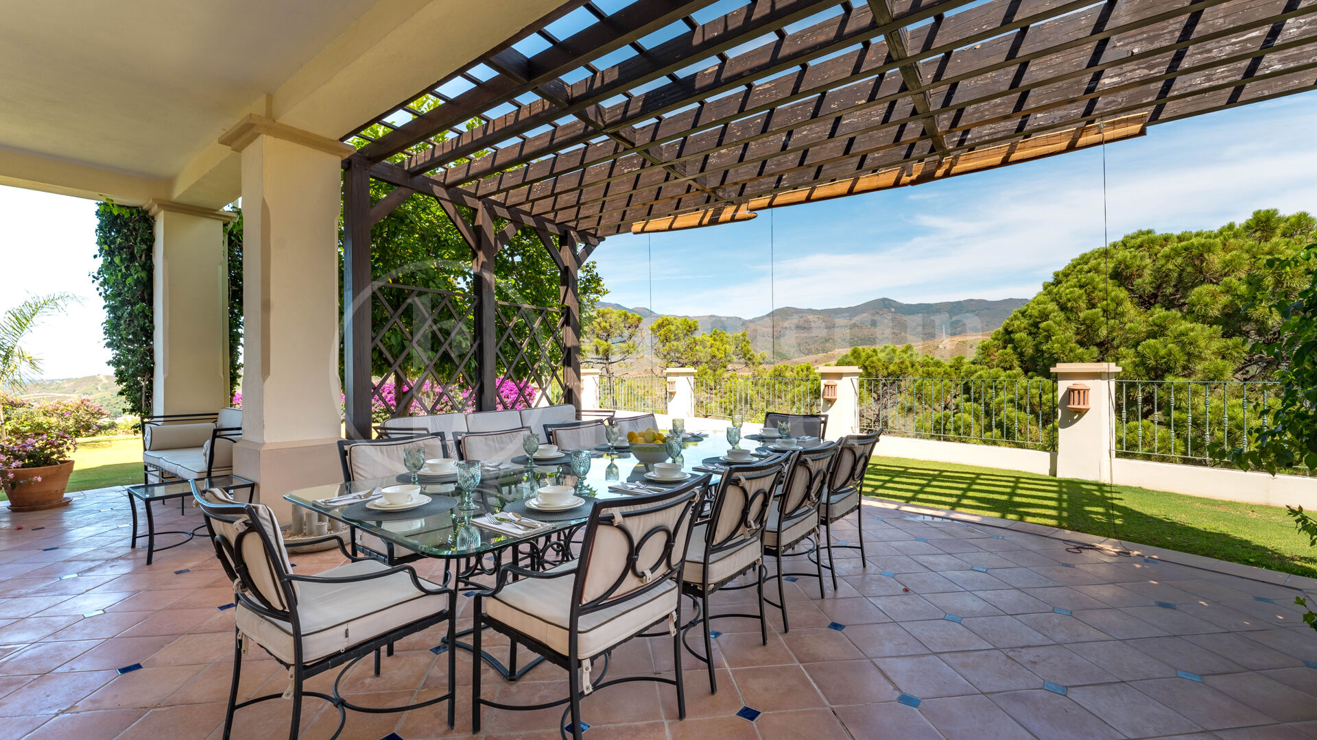 Villa Karolina - Elegant luxury Estate with sea views in Estepona