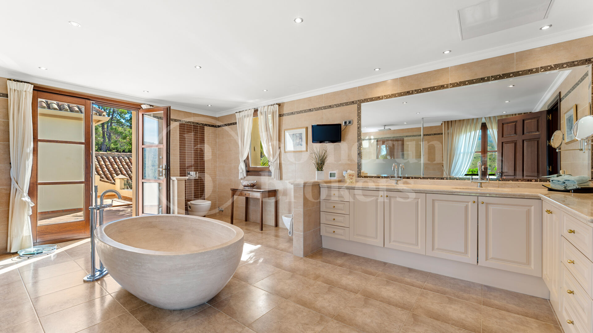 Villa Karolina - Elegant luxury Estate with sea views in Estepona