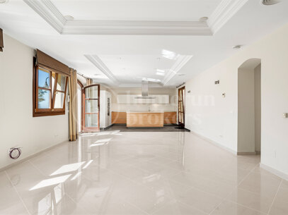 Villa Karolina - Elegant luxury Estate with sea views in Estepona