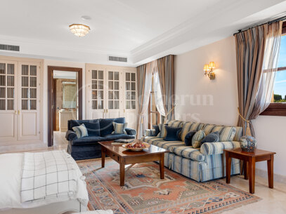 Villa Karolina - Elegant luxury Estate with sea views in Estepona