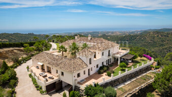 Villa Karolina - Elegant luxury Estate with sea views in Estepona