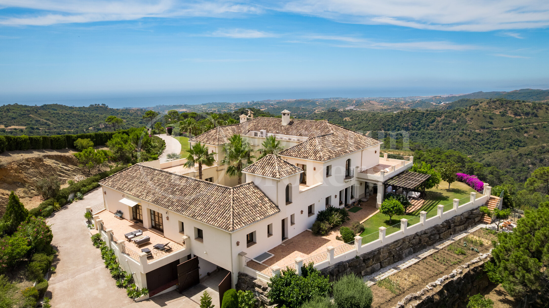 Villa Karolina - Elegant luxury Estate with sea views in Estepona