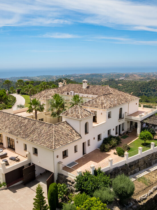Villa Karolina - Elegant luxury Estate with sea views in Estepona
