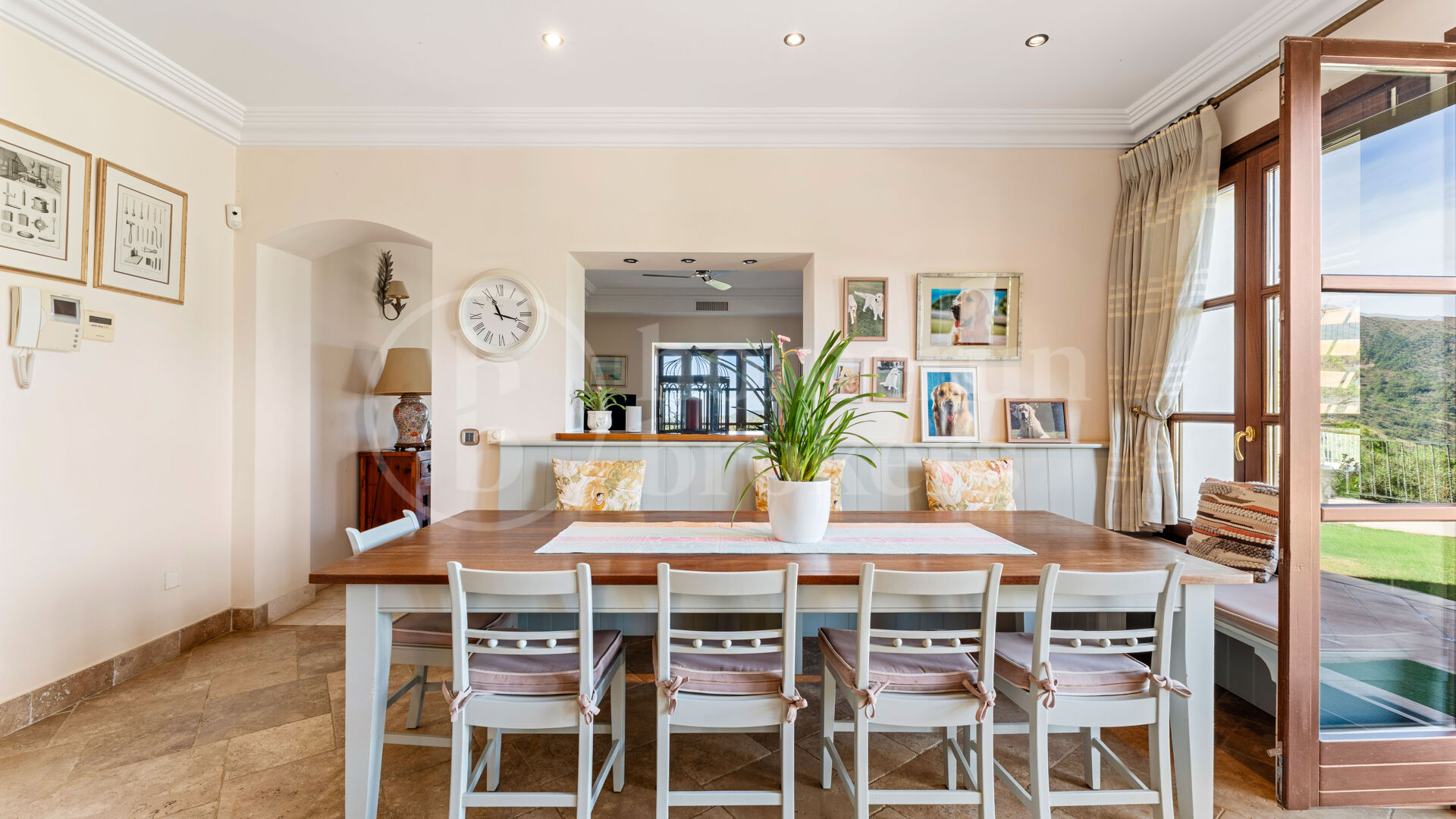 Villa Karolina - Elegant luxury Estate with sea views in Estepona