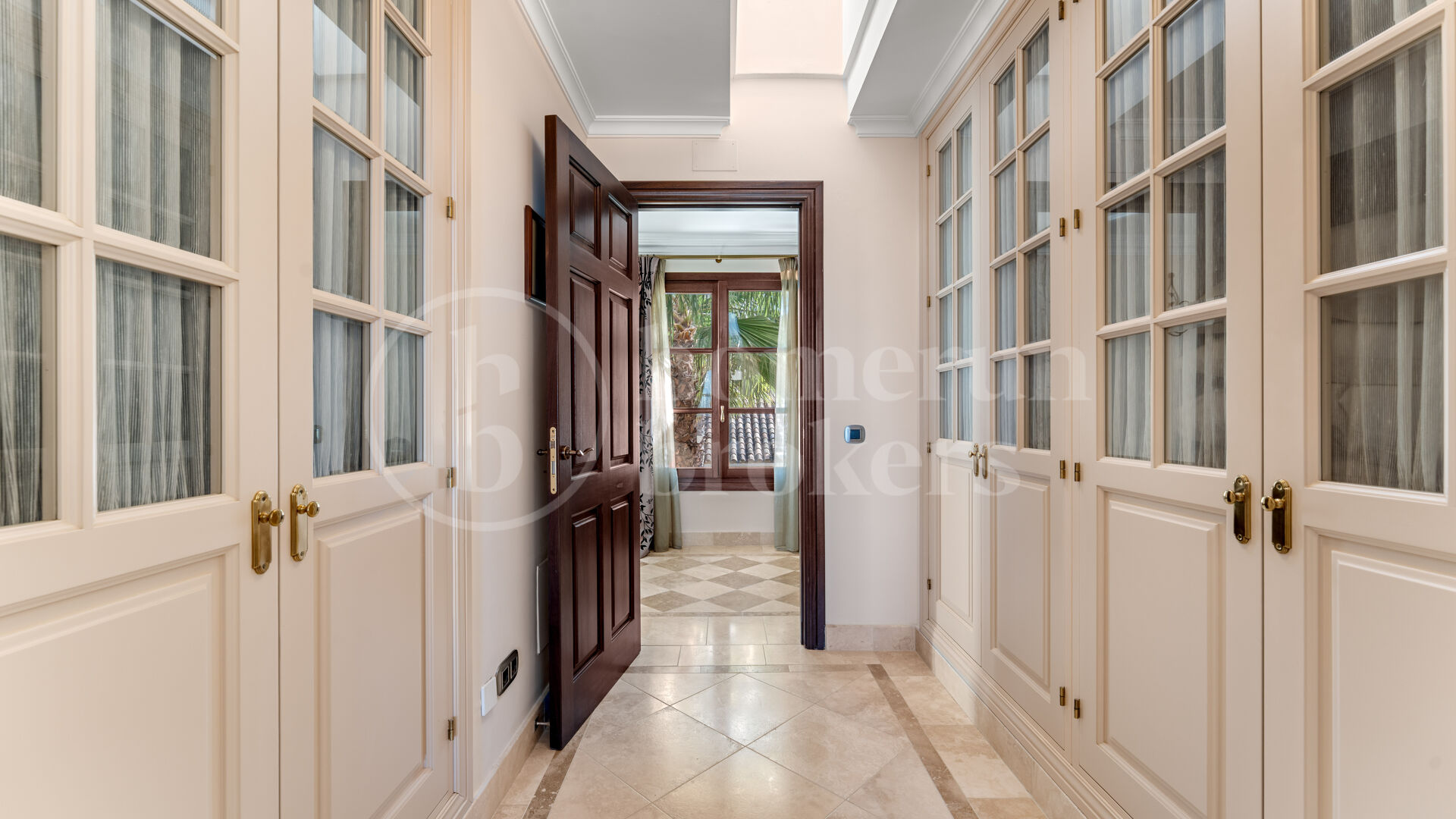Villa Karolina - Elegant luxury Estate with sea views in Estepona