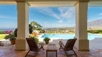 Villa Karolina - Elegant luxury Estate with sea views in Estepona