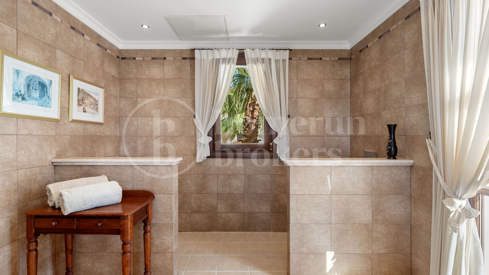 Villa Karolina - Elegant luxury Estate with sea views in Estepona