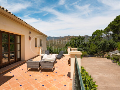 Villa Karolina - Elegant luxury Estate with sea views in Estepona