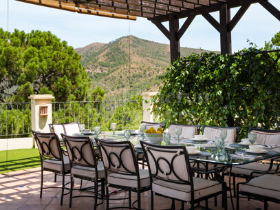 Villa Karolina - Elegant luxury Estate with sea views in Estepona