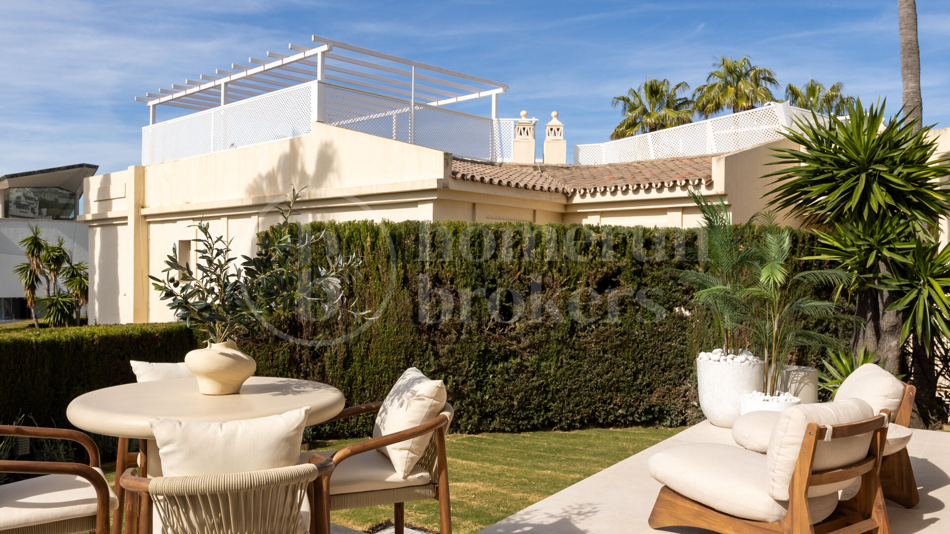 Casa Amani Hills - 4 bed townhouse with sea views Benahavis