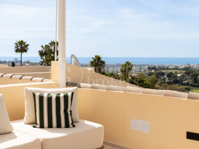 Casa Amani Hills - 4 bed townhouse with sea views Benahavis
