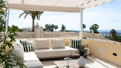 Casa Amani Hills - 4 bed townhouse with sea views Benahavis