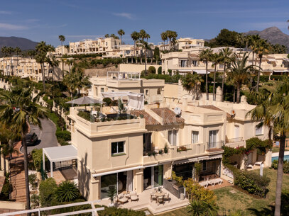 Casa Amani Hills - 4 bed townhouse with sea views Benahavis