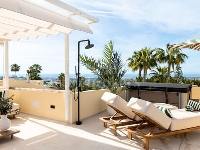 Casa Amani Hills - 4 bed townhouse with sea views Benahavis