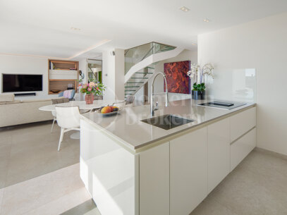 Monte Paraiso 2F - 3 säng duplex takvåning med havsutsikt Marbella