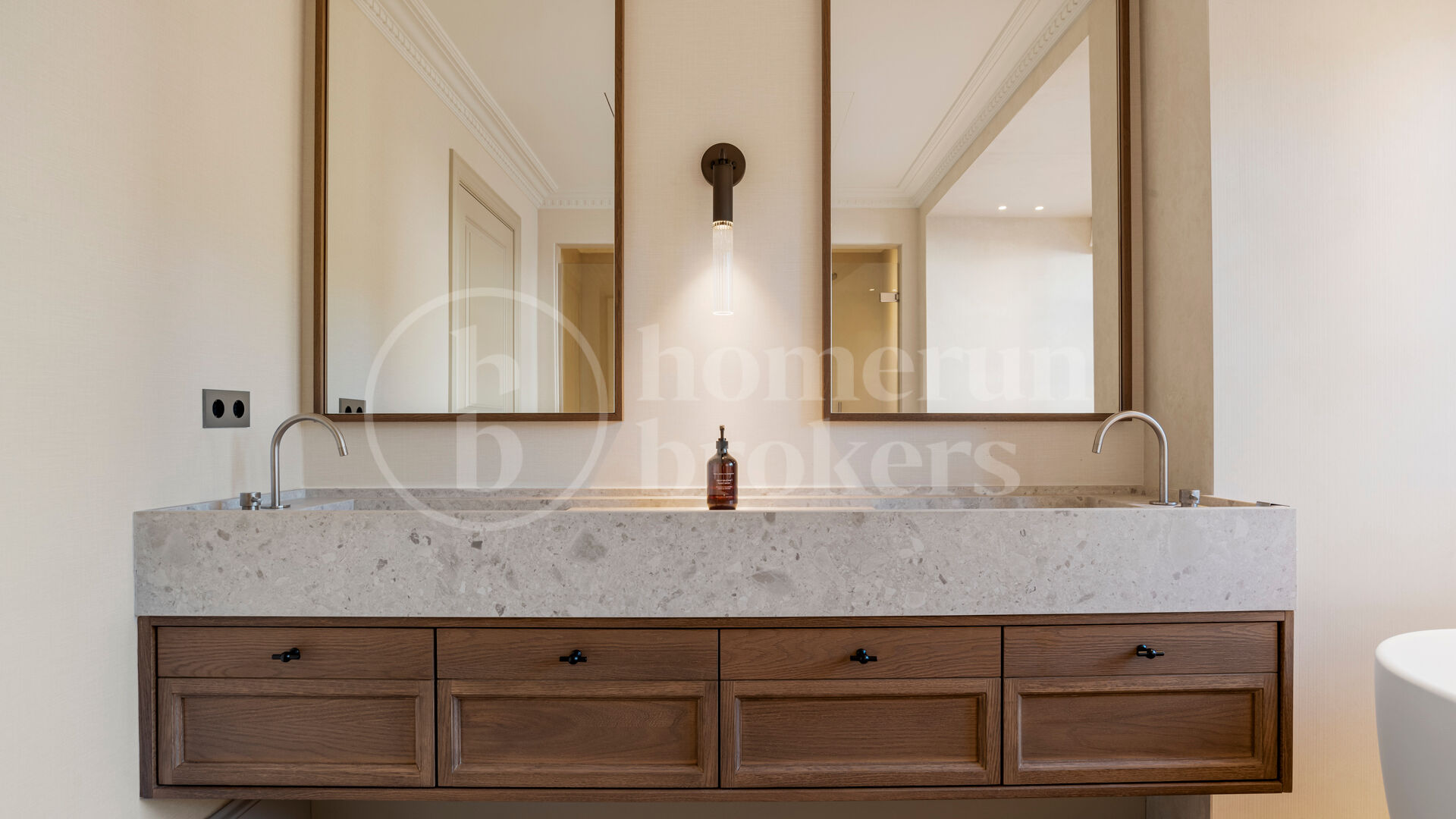 Villa La Hacienda - Luxury Villa in Nueva Andalucia