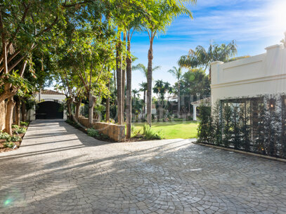 Villa La Hacienda - Luxury Villa i Nueva Andalucia