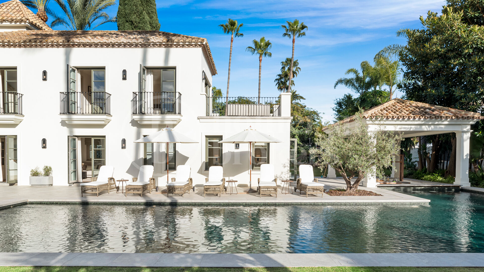 Villa La Hacienda - Luxury Villa in Nueva Andalucia
