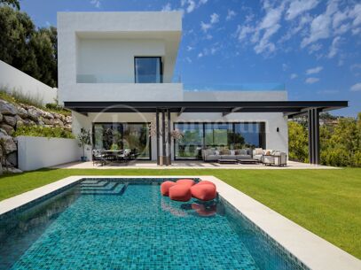 Villa Bonaldo - 6 Bedroom Modern Villa in Benahavis