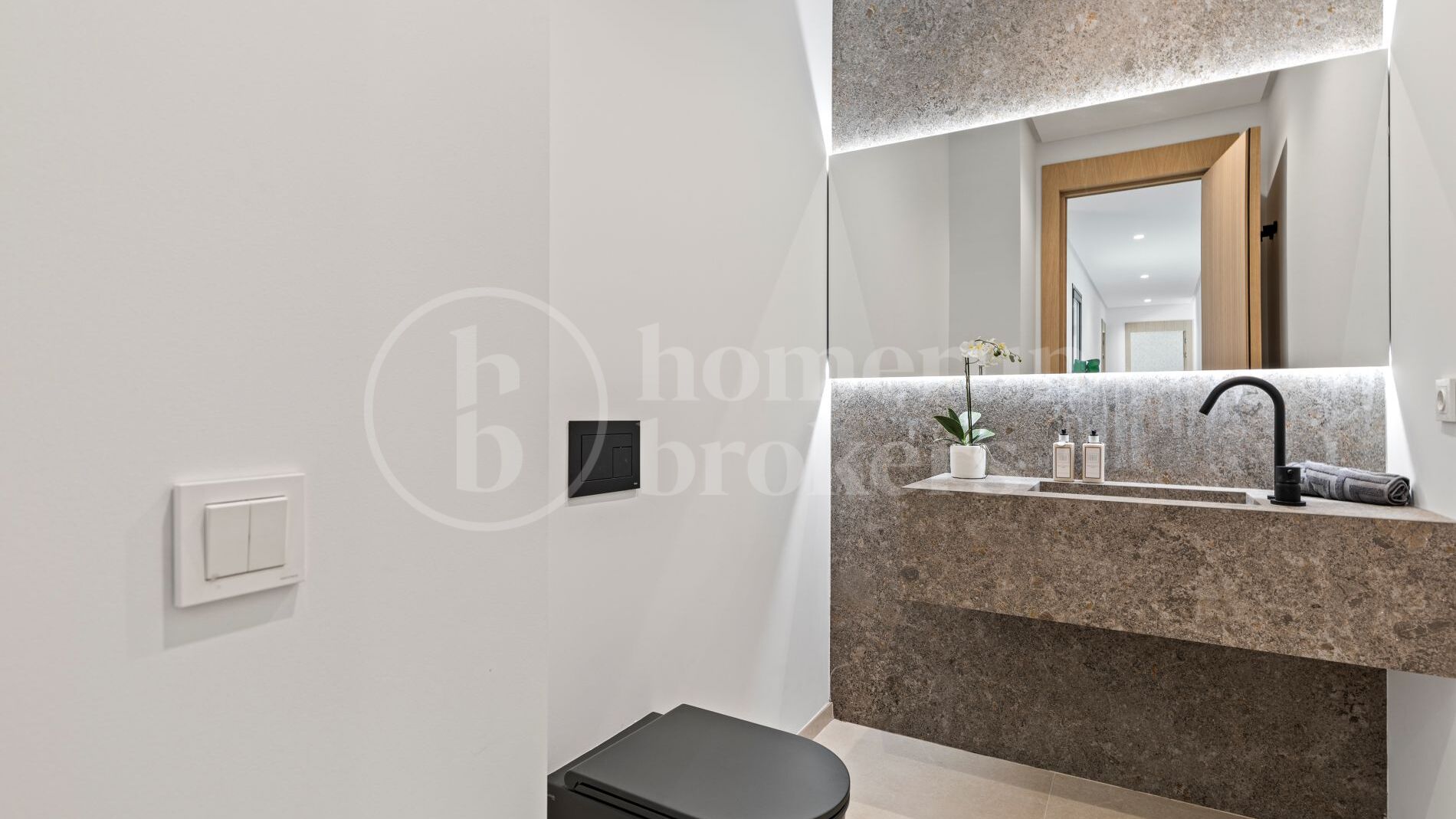 Villa Bonaldo - 6 Bedroom Modern Villa in Benahavis