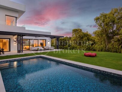 Villa Bonaldo - 6 Bedroom Modern Villa in Benahavis