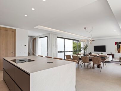Villa Bonaldo - 6 Bedroom Modern Villa in Benahavis