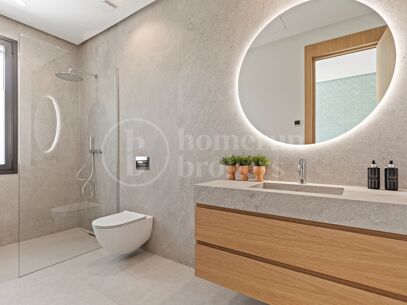 Villa Bonaldo - 6 Bedroom Modern Villa in Benahavis