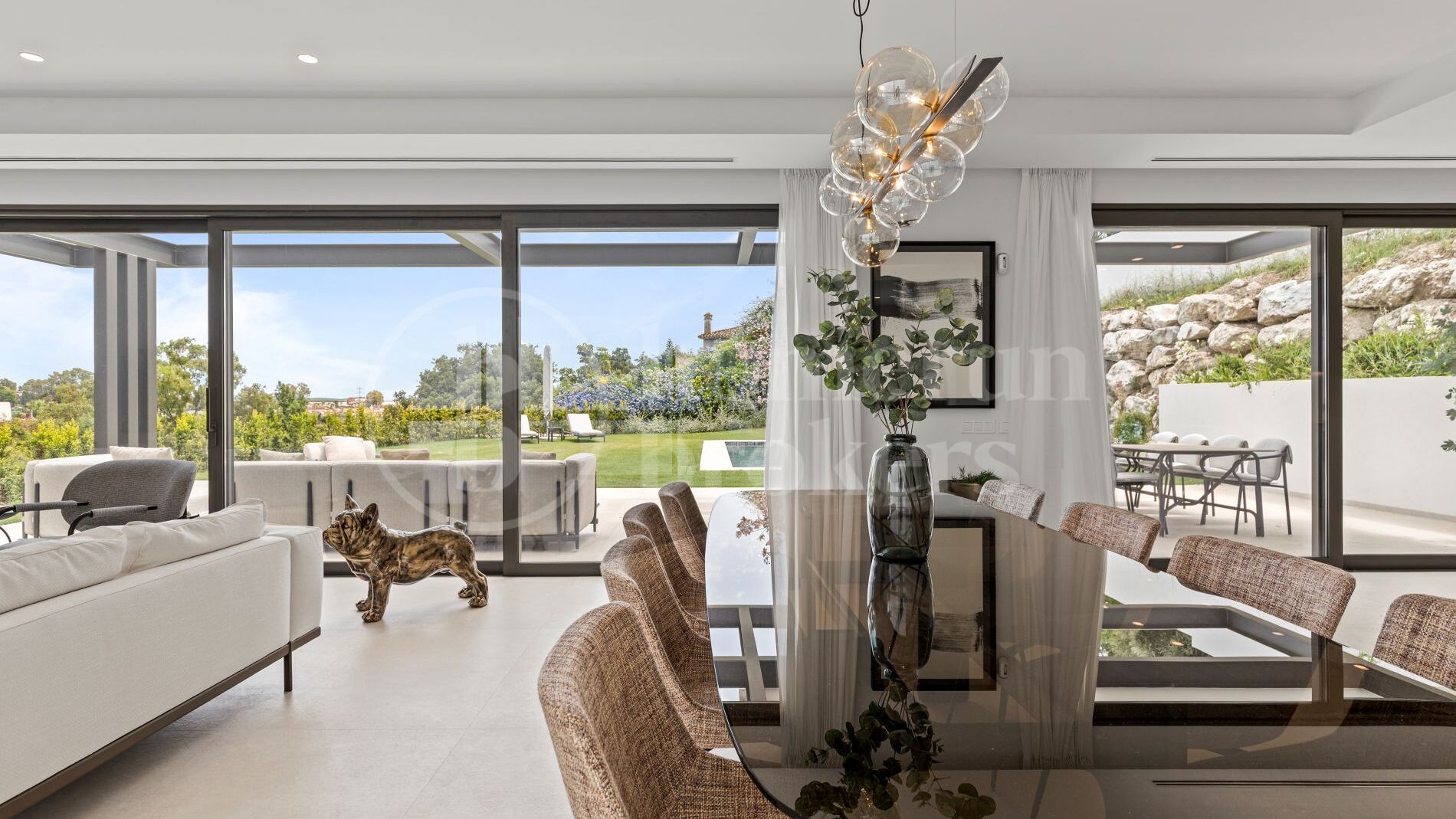 Villa Bonaldo - 6 Bedroom Modern Villa in Benahavis
