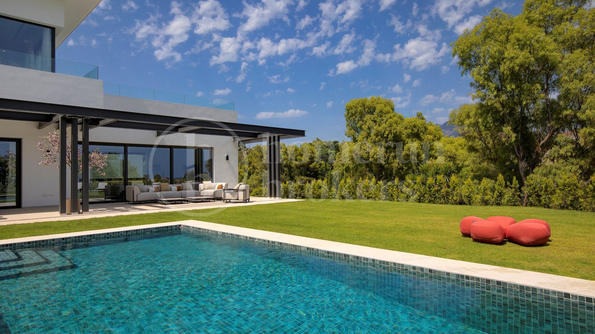 Villa Bonaldo - 6 Bedroom Modern Villa in Benahavis