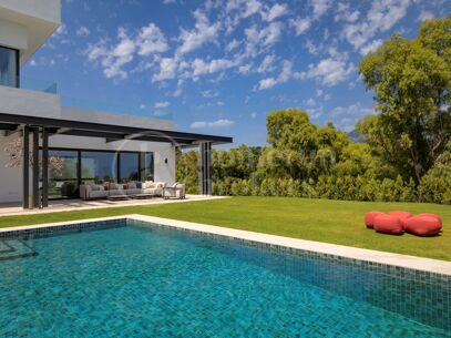 Villa Bonaldo - 6 Bedroom Modern Villa in Benahavis