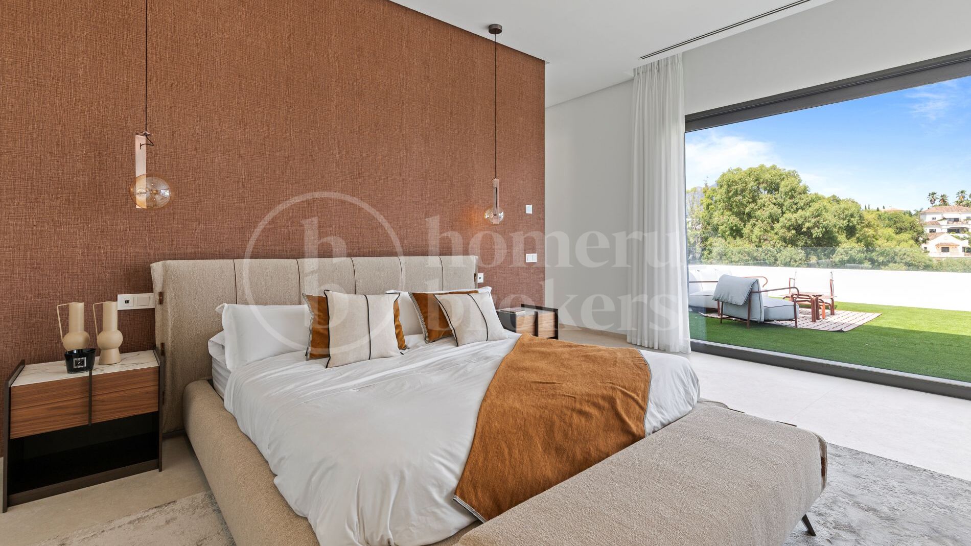 Villa Bonaldo - 6 Bedroom Modern Villa in Benahavis