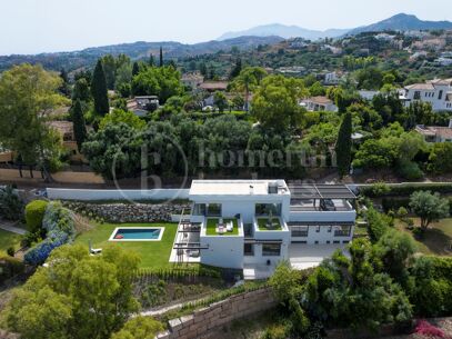 Villa Bonaldo - 6 Bedroom Modern Villa in Benahavis