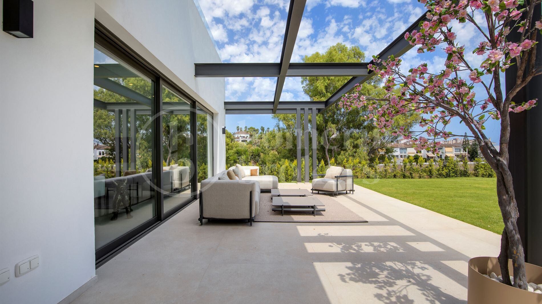 Villa Bonaldo - 6 Bedroom Modern Villa in Benahavis