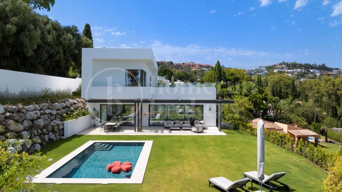 Villa Bonaldo - 6 Bedroom Modern Villa in Benahavis