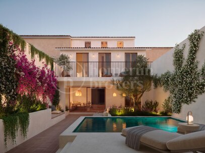 Townhouse Horta - Newly Renovated a with Private Pool & Guest Apartment