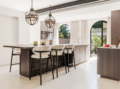 Casa Jazmine - Modern Nueva Andalucia Residence
