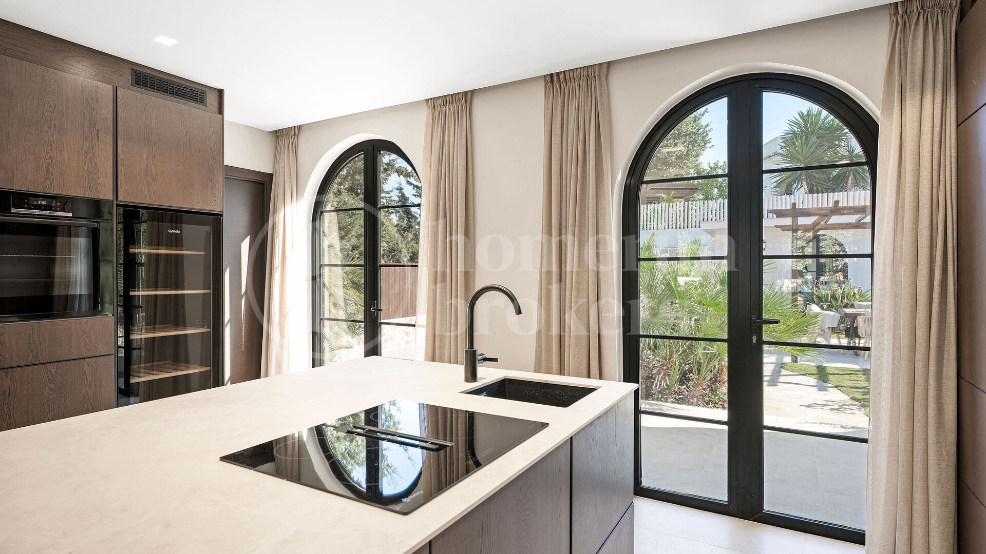 Casa Jazmine - Modern Nueva Andalucia Residence