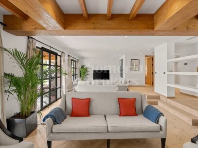 Renoverad andalusisk villa nära Marbellas Golden Mile