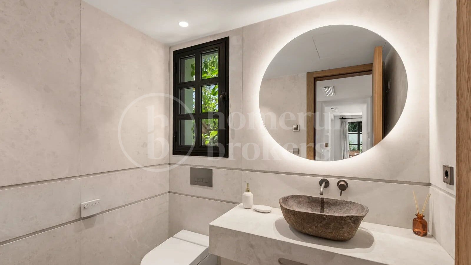Renoverad andalusisk villa nära Marbellas Golden Mile